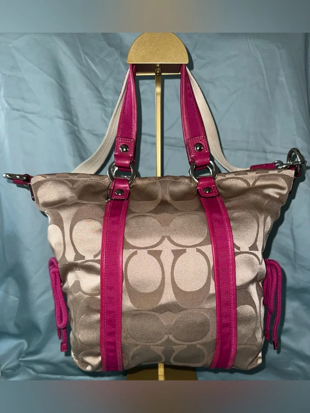 Coach Poppy Signature Spotlight Tote Tote with Fuchsia Trim-13843